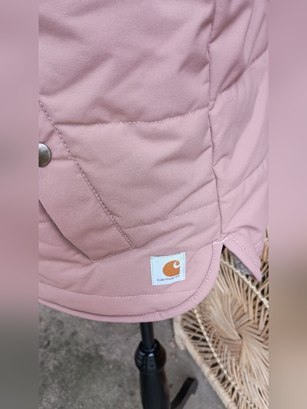 Carhartt Dusty Rose Quilted Jacket Tag Detail_12/14 - Picture 3 of 6